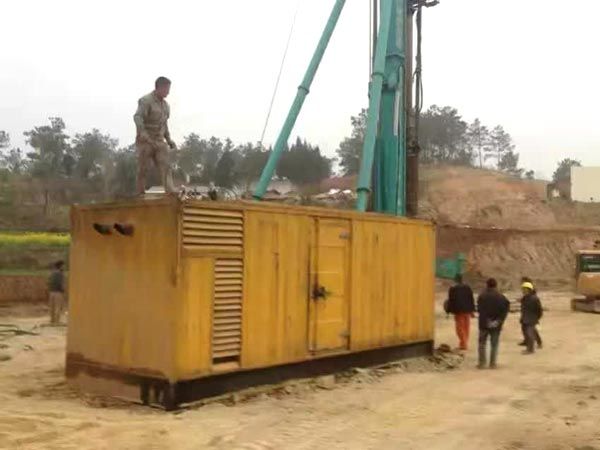 金秀如何判断水冷式机油散热器密封件是否需要更换？
